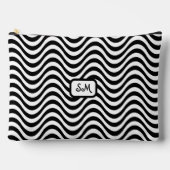 Monogram Schwarz-weiß Wavy Stripes Psychedelic Zubehörtasche (Vorderseite)