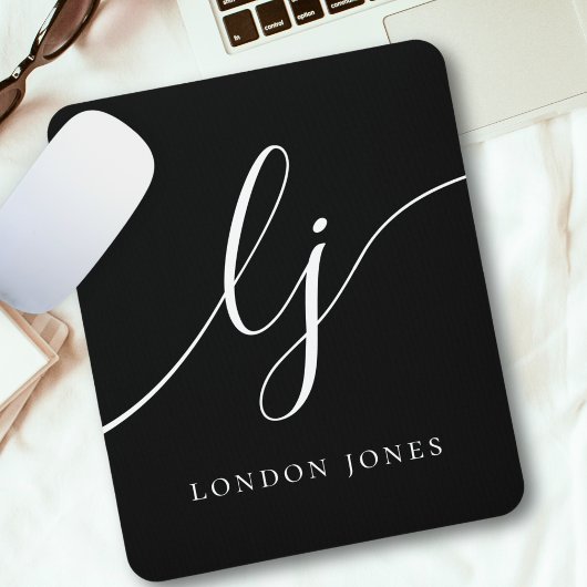Monogram Script Elegant Feminine Schwarz-weiß Mousepad