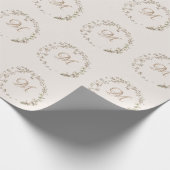 Monogram Script Elegant Wreath Wedding Geschenkpapier (Ecke)