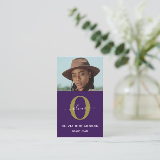 Monogram Script Name Lila White Gold Vertikal Visitenkarte (Stehend Vorderseite)