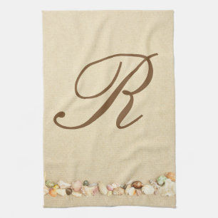 Monogram Seashells on Beach Sand Personalisiert Handtuch