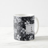 Monogram Silver Letter Floral Aquarell Kaffeetasse (VorderseiteRechts)