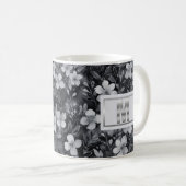 Monogram Silver Letter Floral Aquarell Kaffeetasse (VorderseiteRechts)