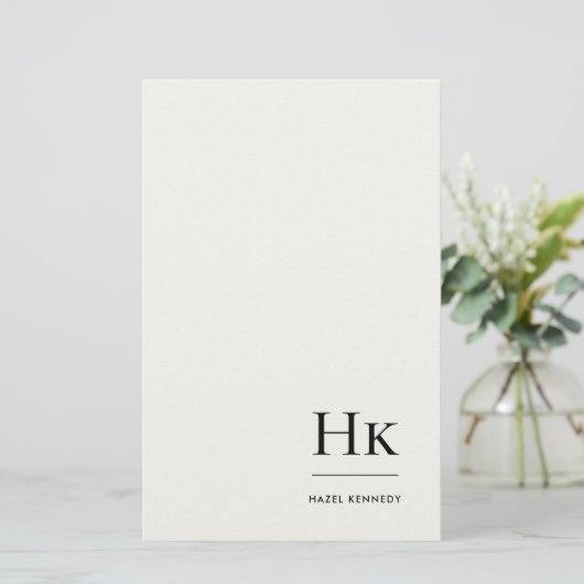 Monogram Simple Ivory Monogrammed Personalized Briefpapier (Stehend Vorderseite)