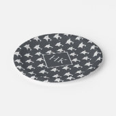 Monogram Slate Gray Charchoal White Star Muster Pappteller (Schrägansicht)