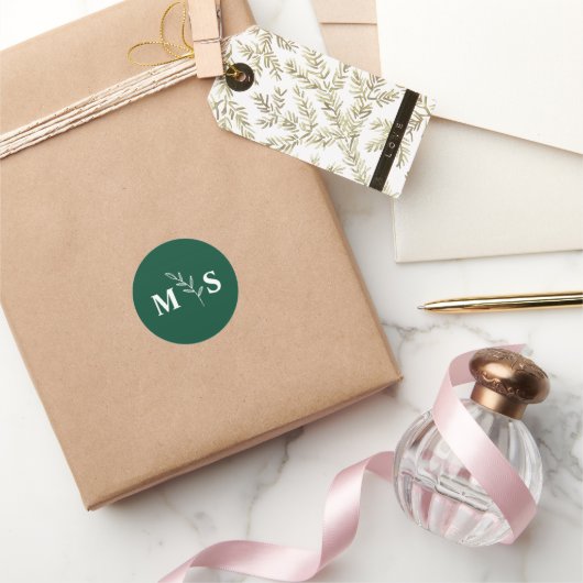 Monogram Smaragdgrüne Gastgeschenk Hochzeit Runder Aufkleber (Schenken)