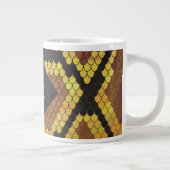 Monogram Snake Brown und Gold Print Jumbo-Tasse (Rechts)