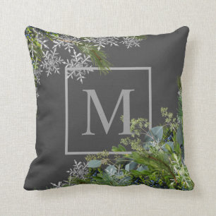 Monogram Snowflakes/Winter Foliage Graukissen Kissen
