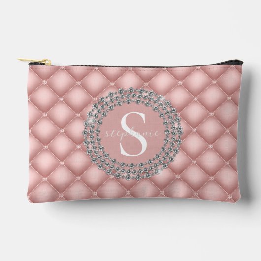 Monogram Sparkly Diamonds Tufted Custom Blush Pink Zubehörtasche (Vorderseite)