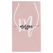 Monogram Stilvoll Modernes Blush Pink Kleine Geschenktüte (Rückseite)