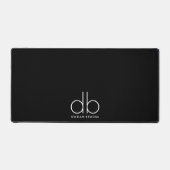 Monogram Stylish Modern Minimal Black Schreibtischunterlage (Vorderseite)