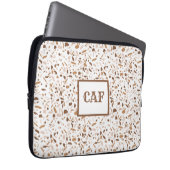 Monogram Terrazzo Brown and Beige and White Laptopschutzhülle (Vorne Rechts)