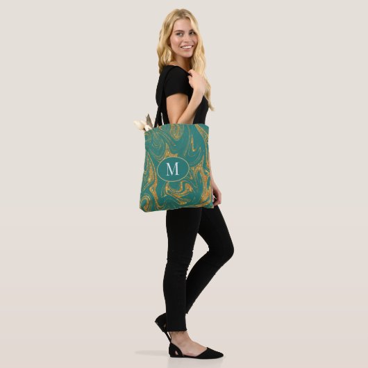 Monogram Tote Bag Gold Glitzer auf schwarzem Hinte Tasche (Am Model)