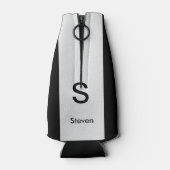 Monogram Two Tone Modern Black and Light Gray Flaschenkühler (Rückseite)