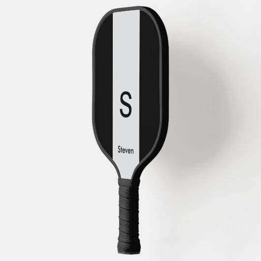 Monogram Two Tone Modern Black and Light Gray Pickleball Schläger (Links)
