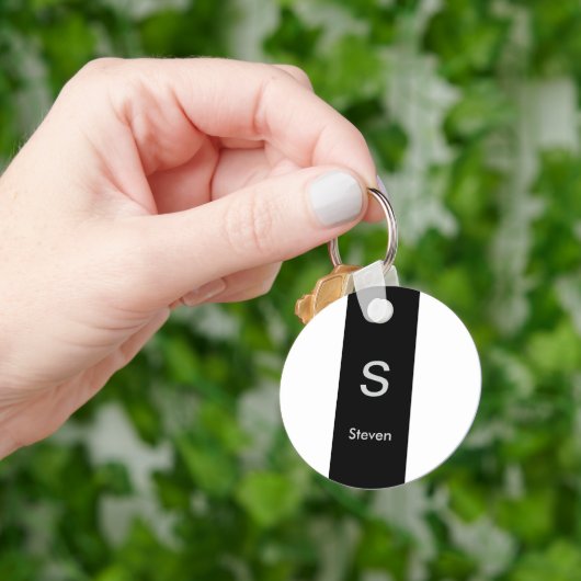 Monogram Two Tone Modern Black and White Schlüsselanhänger (Hand)