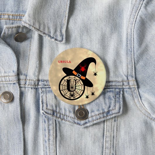Monogram U Halloween Sky Hexenspinnen Name Button (Beispiel)