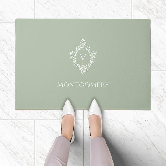 Monogram Vintage Sage Green White Crest Elegant Fußmatte