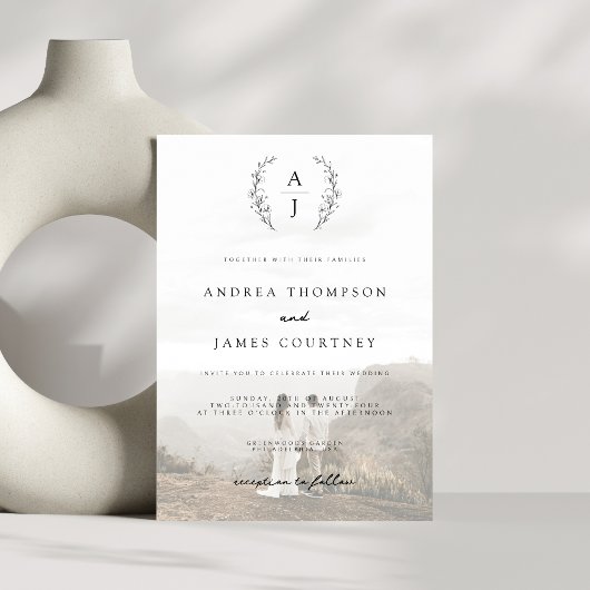 Monogram Wappen Schwarz-weiß Foto Overlay Hochzeit Einladung