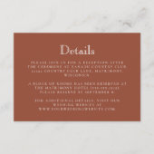 Monogram Wappen Terracotta Hochzeitdetails Begleitkarte (Vorderseite)