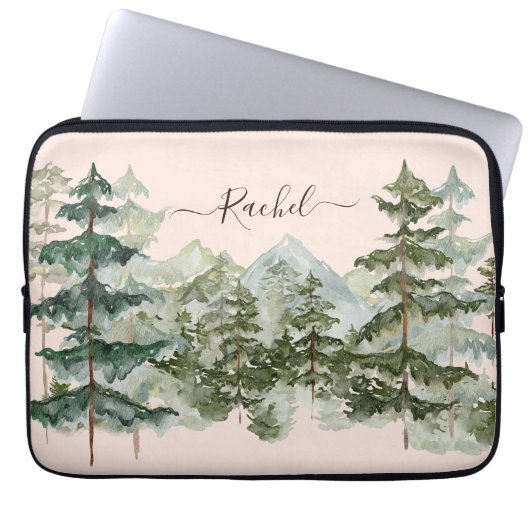 Monogram Wasserfarben Pine Forest Mountain Rustika Laptopschutzhülle (Vorderseite)