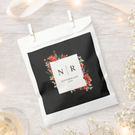 Monogram Wedding Delicate Poppy Dark Wedding Geschenktütchen