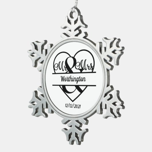 Monogram Wedname Heart Holiday Weihnachten Schneeflocken Zinn-Ornament (Rechts)