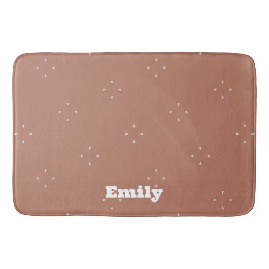 Monogram, weißer Pfeil auf mocha-mussen Hintergrun Badematte (Vorderseite)