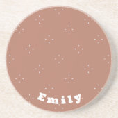 Monogram, weißer Pfeil auf mocha-mussen Hintergrun Getränkeuntersetzer (Vorne)