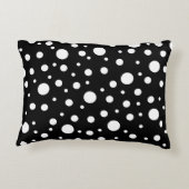 Monogram White auf Black Polka Dot Pattern Dekokissen (Rückseite)