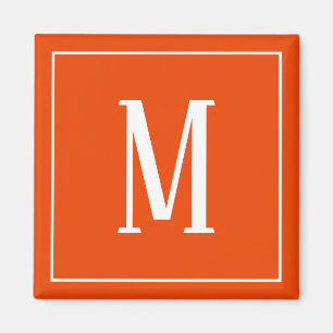 Monogram White auf dem hellen Orange Square Magnet