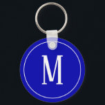 Monogram White auf Royal Blue Schlüsselanhänger<br><div class="desc">Ein Schlüsselanhänger mit einem weißen Monogramm auf einem königsblauen Hintergrund. Passen Sie den Schlüsselanhänger mit Ihren eigenen Initialen oder Initialen,  Farben,  u.a. an.</div>