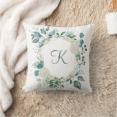 Monogram White Roses Greenery Eukalyptus Floral Kissen (Decke)