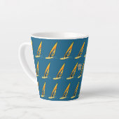 Monogram Windsurfing Latte Tasse (Linke Ecke)