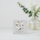 Monogram Wreath Gray Linen Social Media-Symbol Quadratische Visitenkarte (Stehend Vorderseite)