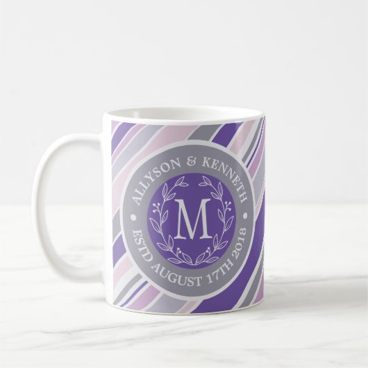 Monogram Wreath Trendy Strips Lila Leaf Laurel Kaffeetasse (Links)
