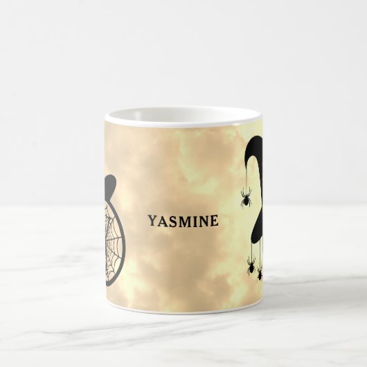 Monogram Y Halloween Sky Hexenspinnen Name Kaffeetasse (Mittel)