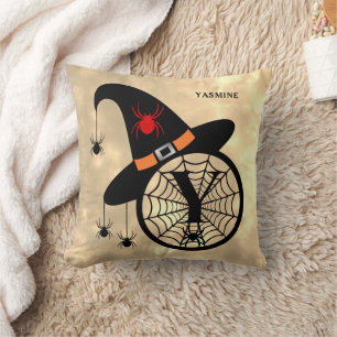Monogram Y Halloween Sky Hexenspinnen Name Kissen