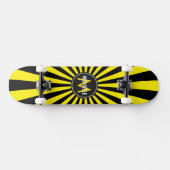 Monogram Yellow Funky Sun Rays Muster Skateboard (Horizontal)