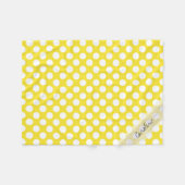 Monogram Yellow White Trendy Fun Polka Dot Pattern Fleecedecke (Vorderseite (Horizontal))
