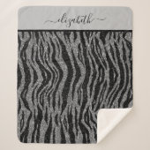 Monogram Zebra Print Black and Grau Silver Sherpadecke (Vorderseite)