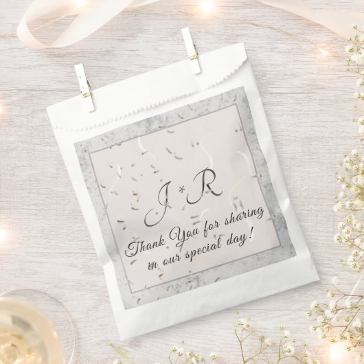 Monogramierte Peach & Gray Marble Geschenktütchen (Ausgeschnitten)