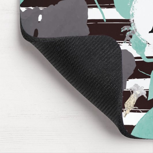 Monogramierter Aquamariner grauer Floral Streifen Mousepad (Ecke)
