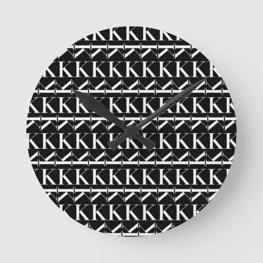 Monogramm-Anfangsbuchstabe K, wählen Runde Wanduhr (Vorderseite)