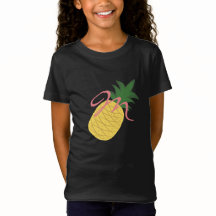Monogramm auf Ananas hinzufügen
