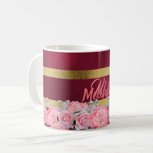 Monogramm auf Bordeaux mit rosa Blume Bluebells Kaffeetasse (Vorderseite Links)
