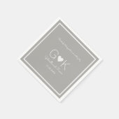 Monogramm auf einer grauen Hochzeitslippe mit Bots Serviette (Ecke)