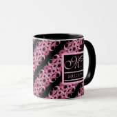 Monogramm auf Fraktal rosa und schwarz Tasse (VorderseiteRechts)