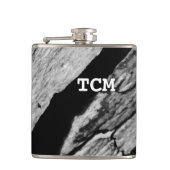 Monogramm auf Holz, schwarz und weiß Flachmann (Vorderseite)