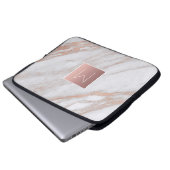Monogramm auf Rose aus Goldmarmor Laptopschutzhülle (Vorne Knopf)